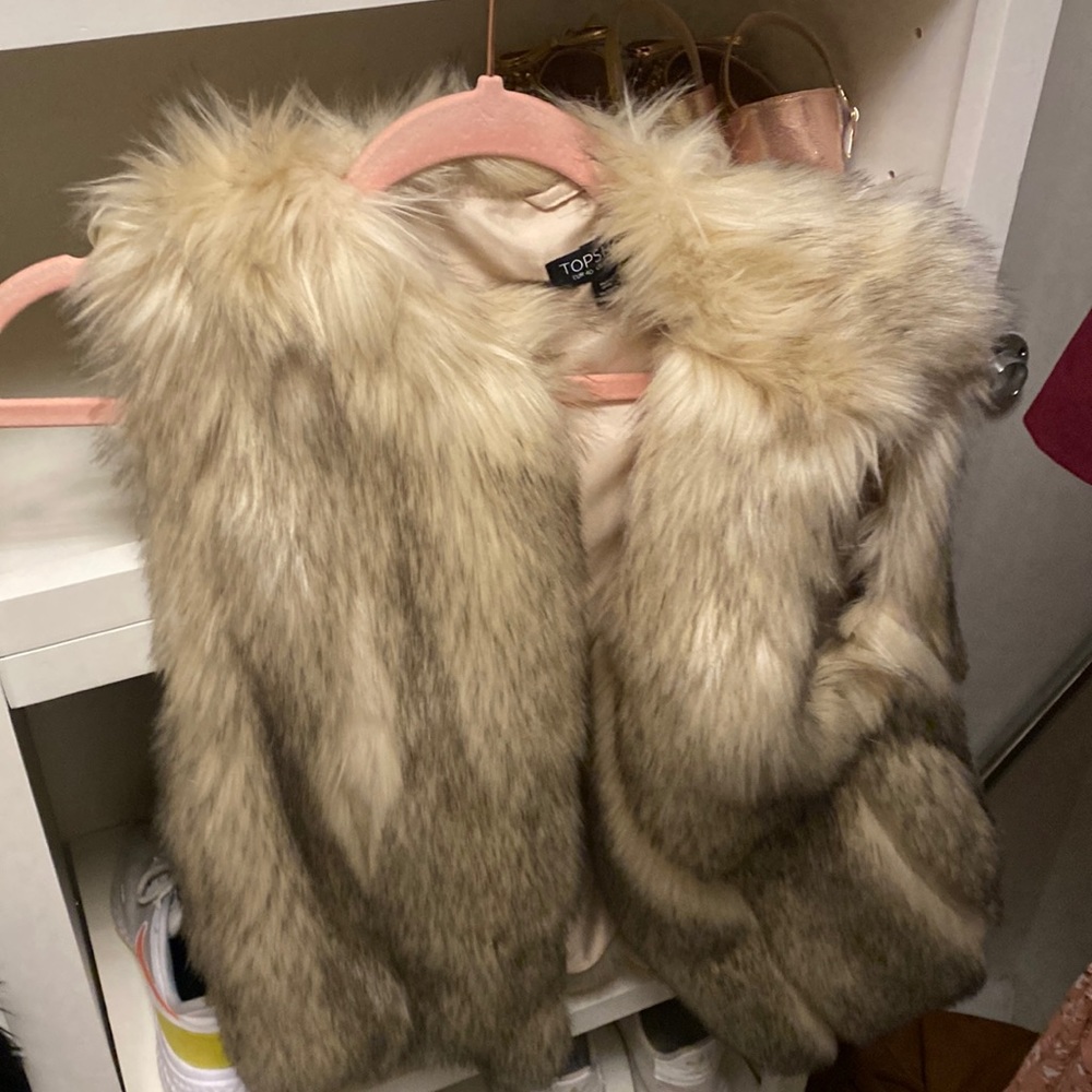 Top shop faux fur vest